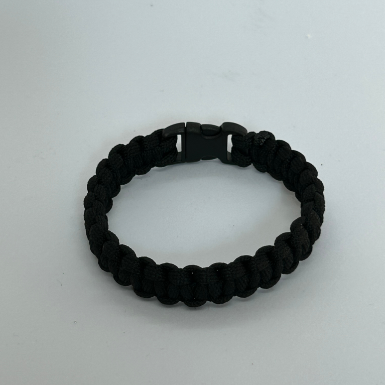 paracord bracelet monochrome_pure black