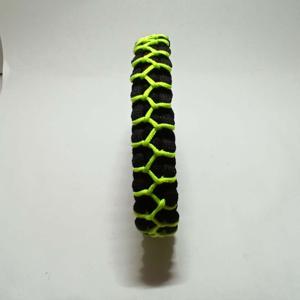 paracord bracelet two color cord_black_yellow