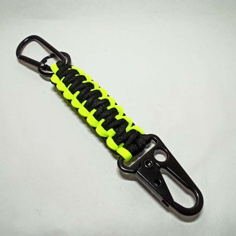 portachiavi in paracord bicolore